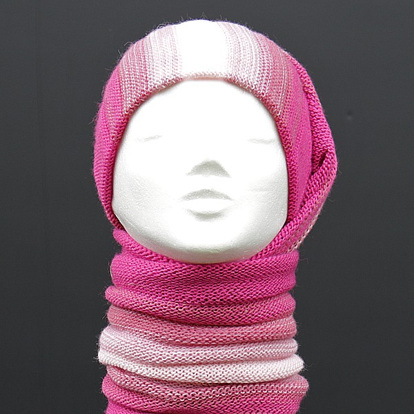 fairtrade-alpakahalstoerklaede-pink-hvid-happy-lama-fairtrade fairtrade-alpakahalstoerklaede-pink-hvid-happy-lama-fairtrade